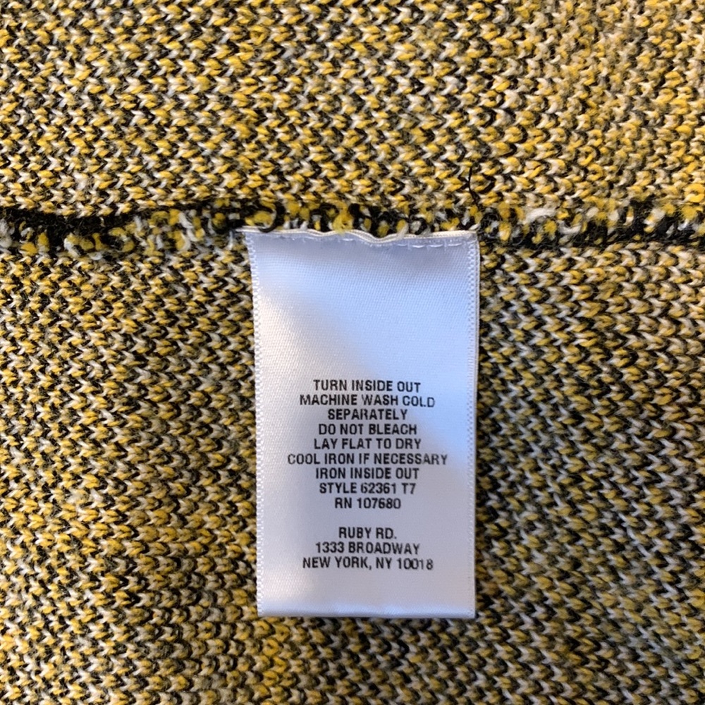 Ruby Rd. Cardigan. - Picture 6 of 6